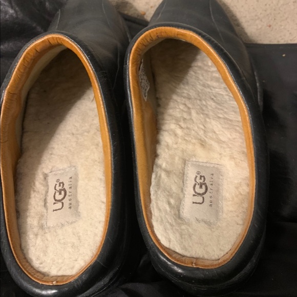 Men’s gently worn UGG clog. Fur lined - Picture 3 of 6